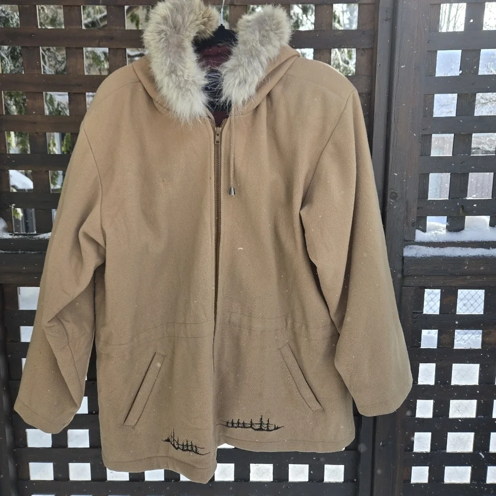 Vintage Northern Sun Parka - Picture 2 of 12